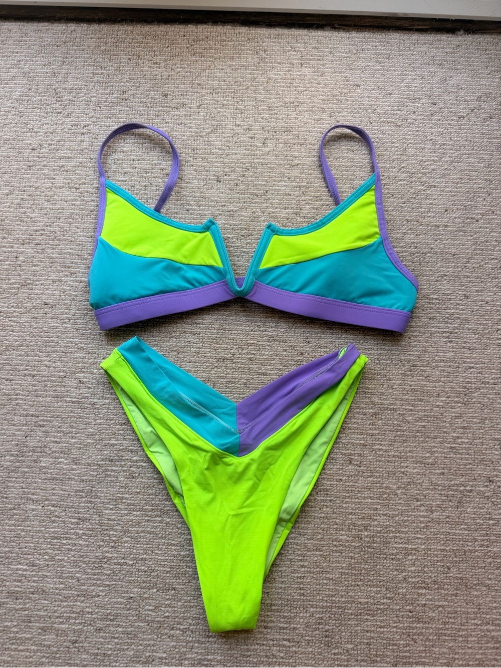 One one swimwear Nissi Bikini Set